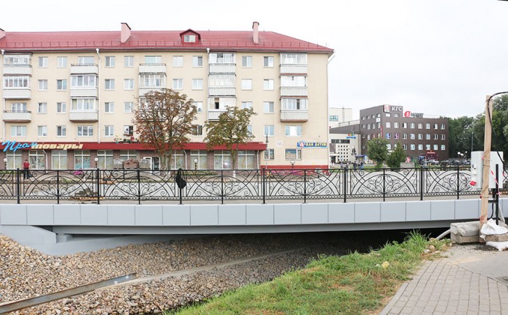 Движение по новому мосту в Слуцке откроют 1 сентября