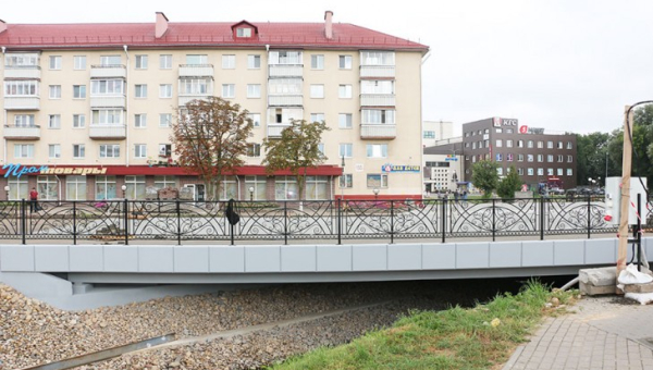 Движение по новому мосту в Слуцке откроют 1 сентября