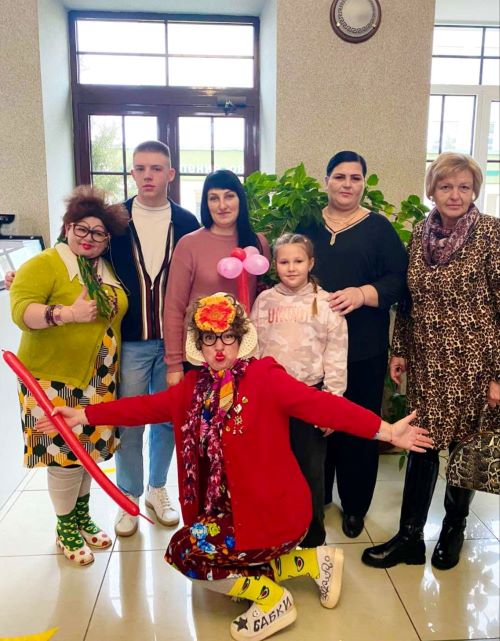 Профсоюзы Слутчины поздравили семьи из организаций района