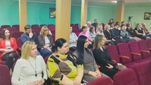 На базе предприятия состоялась встреча трудового коллектива с правовым инспектором труда Минской областной организации профсоюза работников жилищно-коммунального хозяйства и сферы обслуживания Марией Тершковой